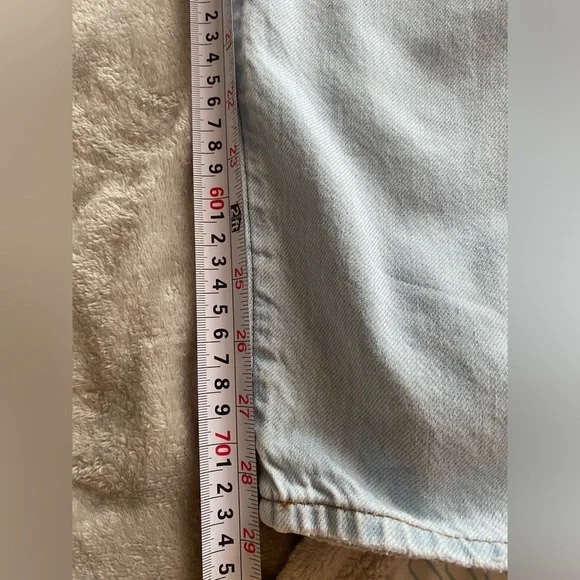 Madewell Blue Straight Leg Jeans with Vintage Appeal - Picture 11 of 15